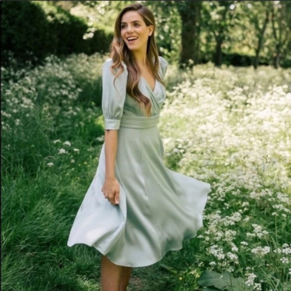 Gal Meets Glam Vera Satin Fit & Flare  Dress
